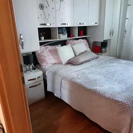 Petra Rea Apartment *